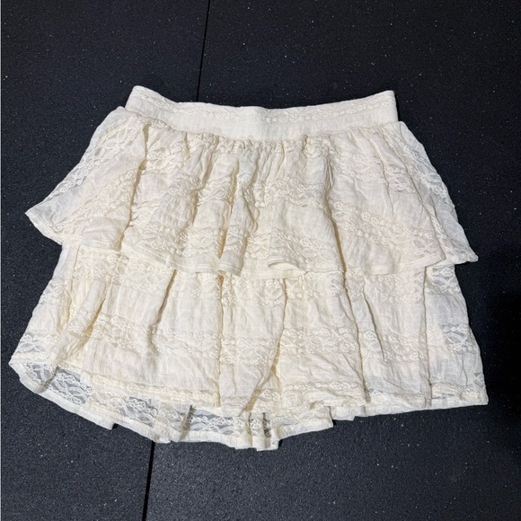 Torrid Cream Lace Tiered Mini Skirt - Picture 1 of 5
